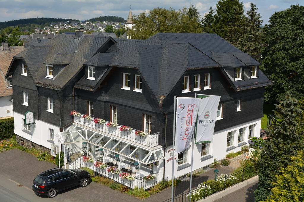 Zum Kreuzberg Hotel